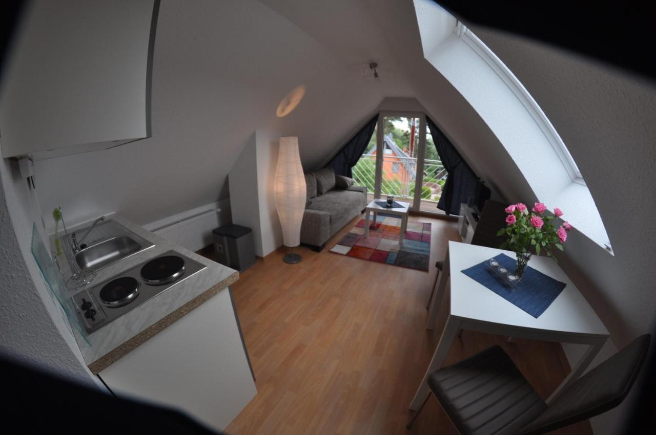 Ferienhaus Mueritzzauber / 1 Zimmer Dachgeschoss-Appartement Röbel Zewnętrze zdjęcie